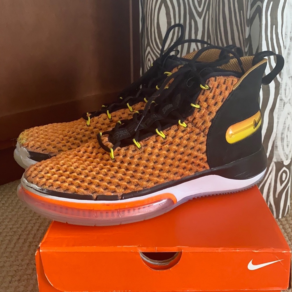 Men’s Nike Alpha Dunk Basketball High Tops